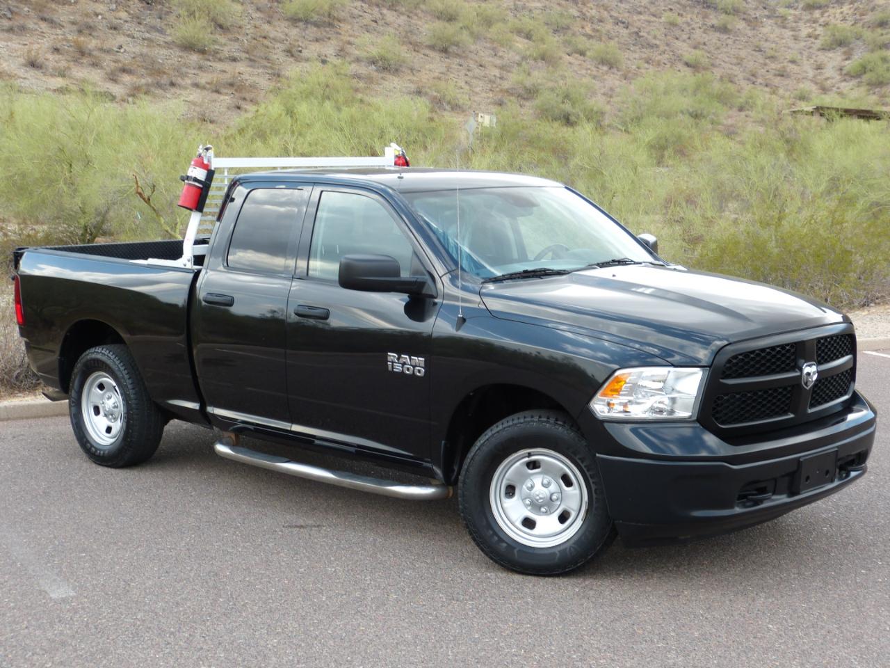 RAM 1500 Tradesman Quad Cab 4WD 2016