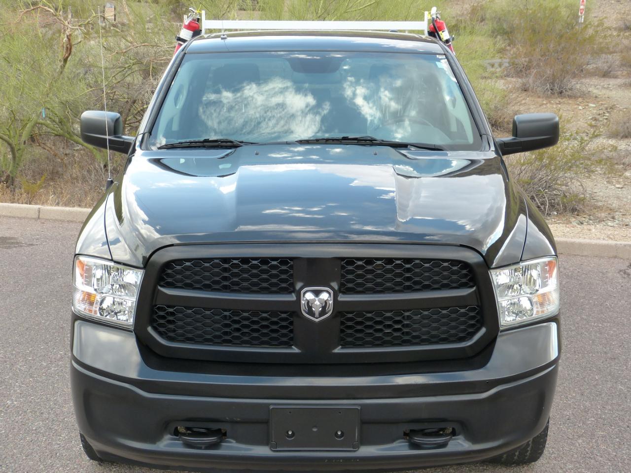 RAM 1500 Tradesman Quad Cab 4WD 2016