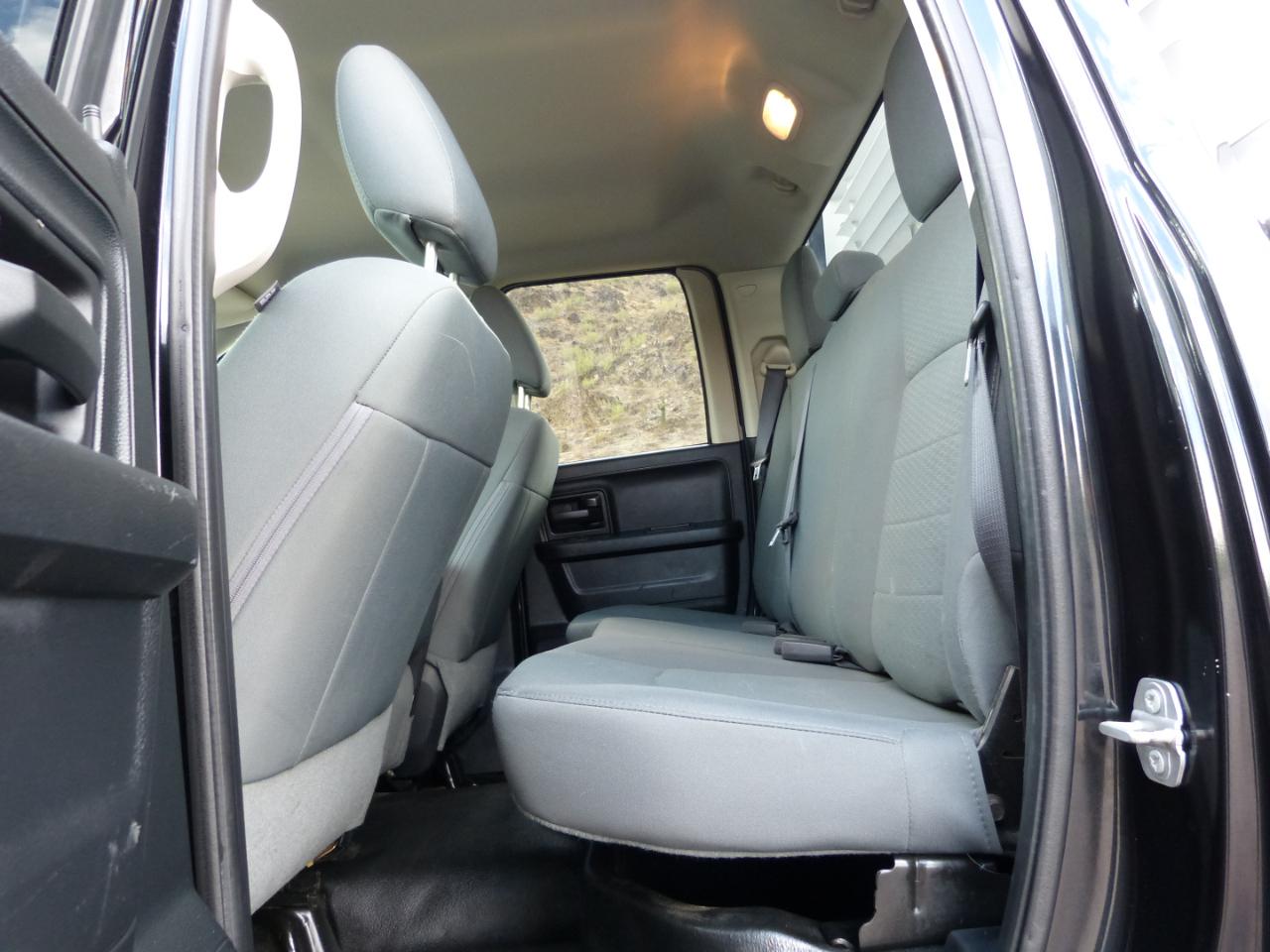 RAM 1500 Tradesman Quad Cab 4WD 2016