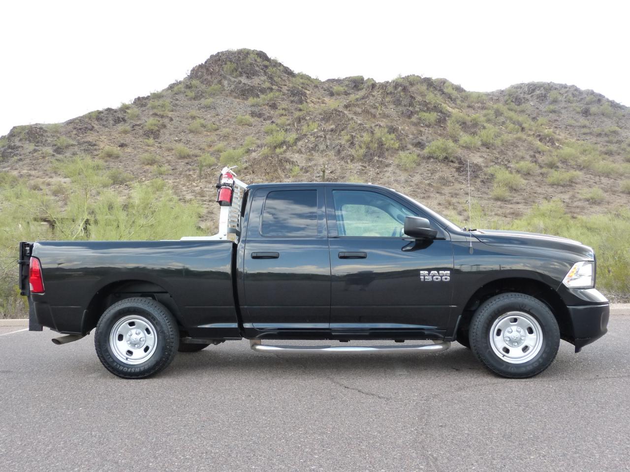 RAM 1500 Tradesman Quad Cab 4WD 2016
