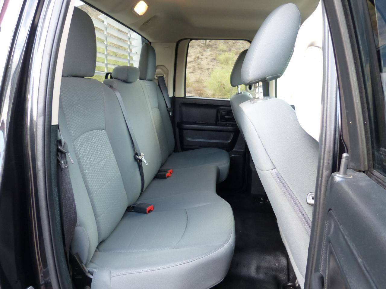 RAM 1500 Tradesman Quad Cab 4WD 2016
