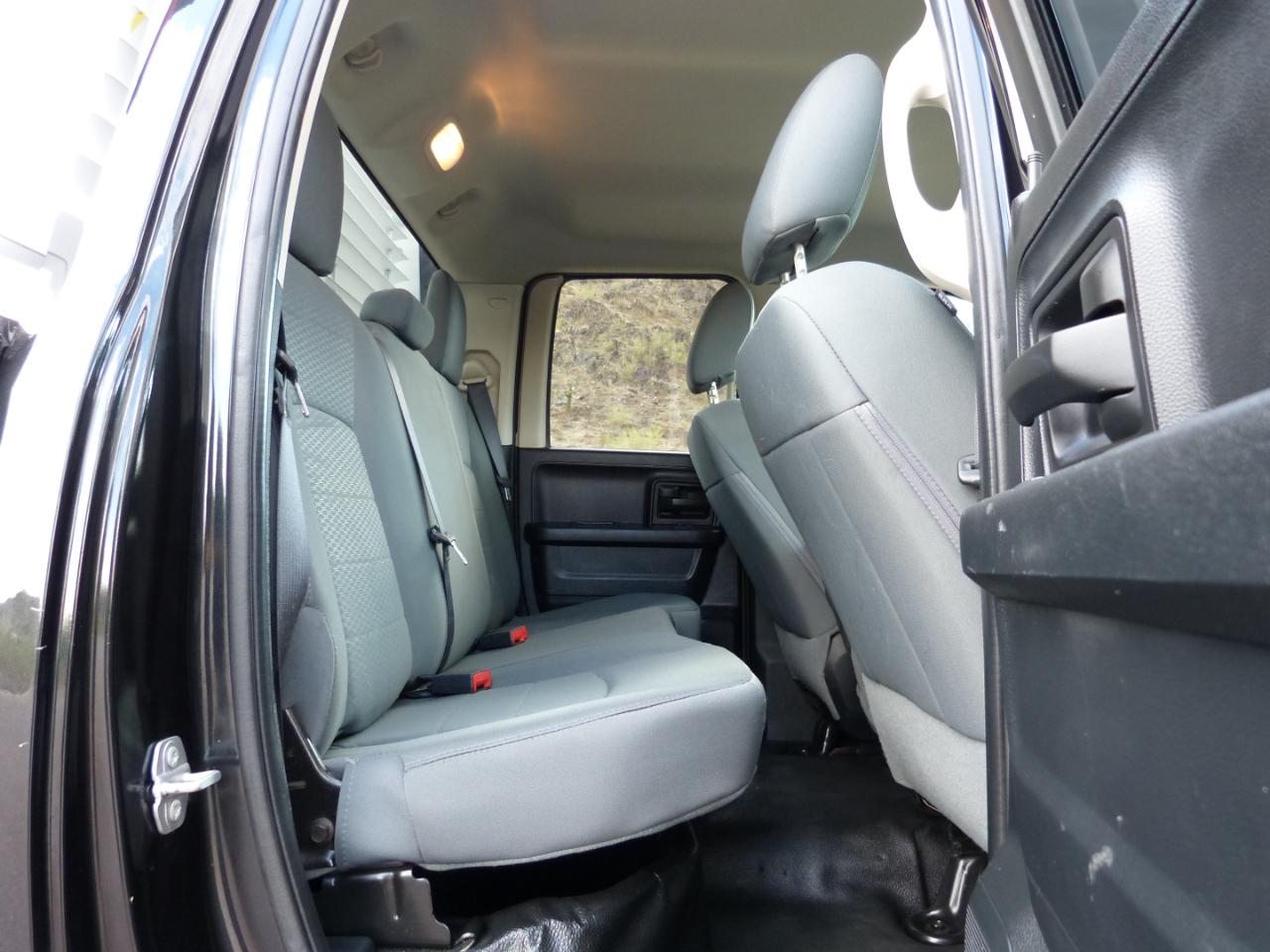RAM 1500 Tradesman Quad Cab 4WD 2016