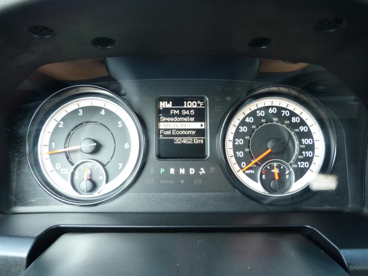 RAM 1500 Tradesman Quad Cab 4WD 2016