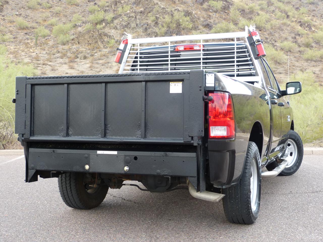 RAM 1500 Tradesman Quad Cab 4WD 2016