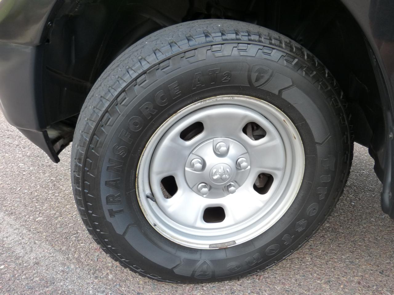 RAM 1500 Tradesman Quad Cab 4WD 2016