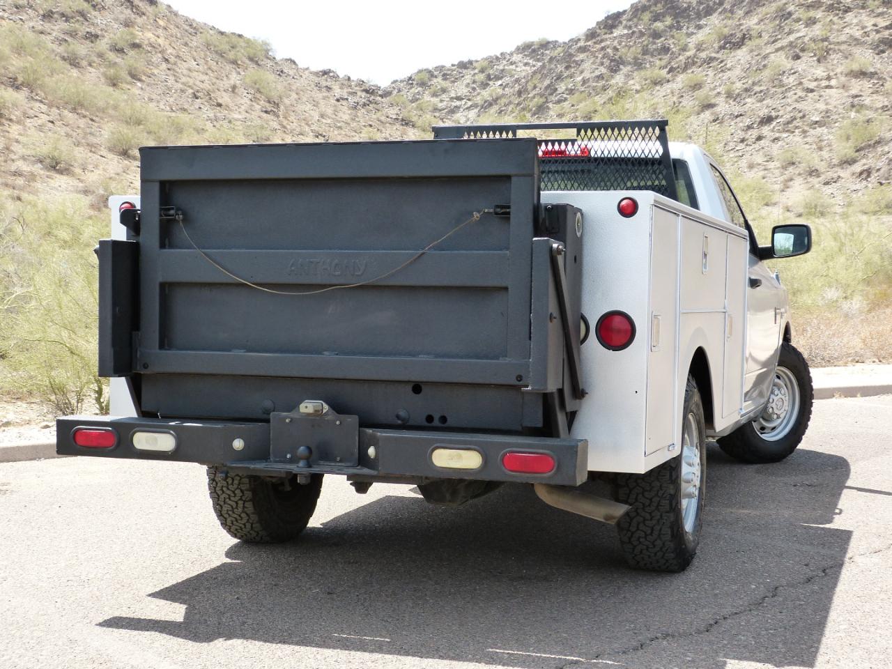 RAM 2500 ST 2WD 2012