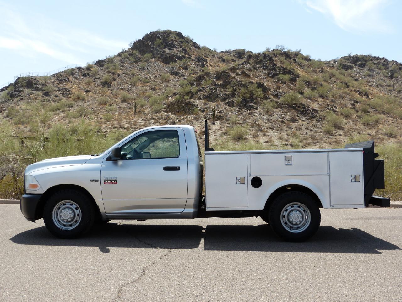 RAM 2500 ST 2WD 2012