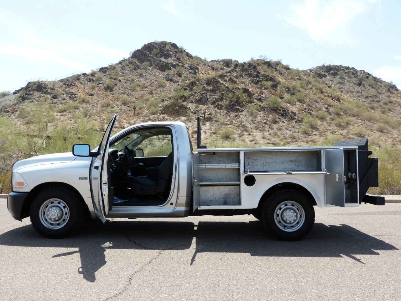 RAM 2500 ST 2WD 2012