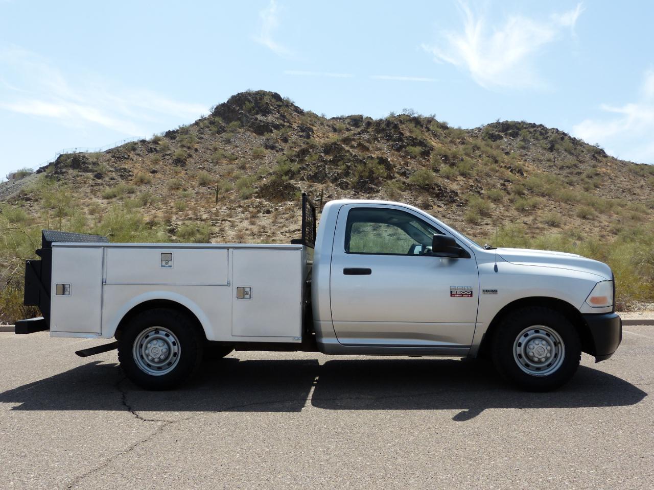 RAM 2500 ST 2WD 2012