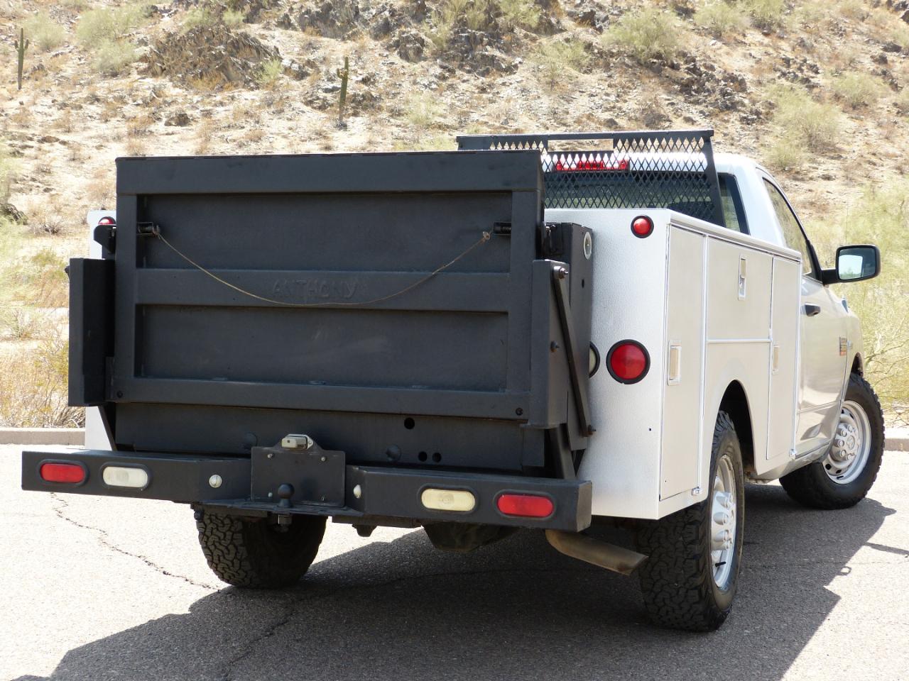 RAM 2500 ST 2WD 2012