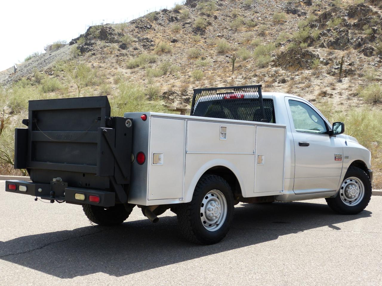 RAM 2500 ST 2WD 2012