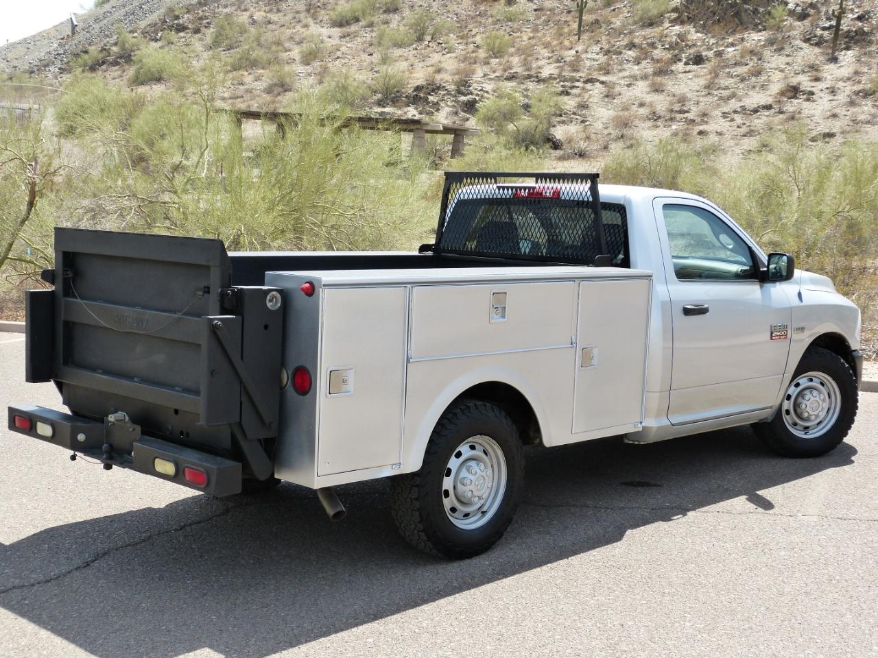 RAM 2500 ST 2WD 2012