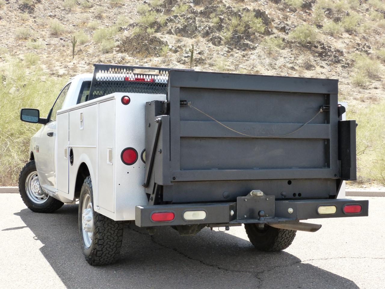 RAM 2500 ST 2WD 2012