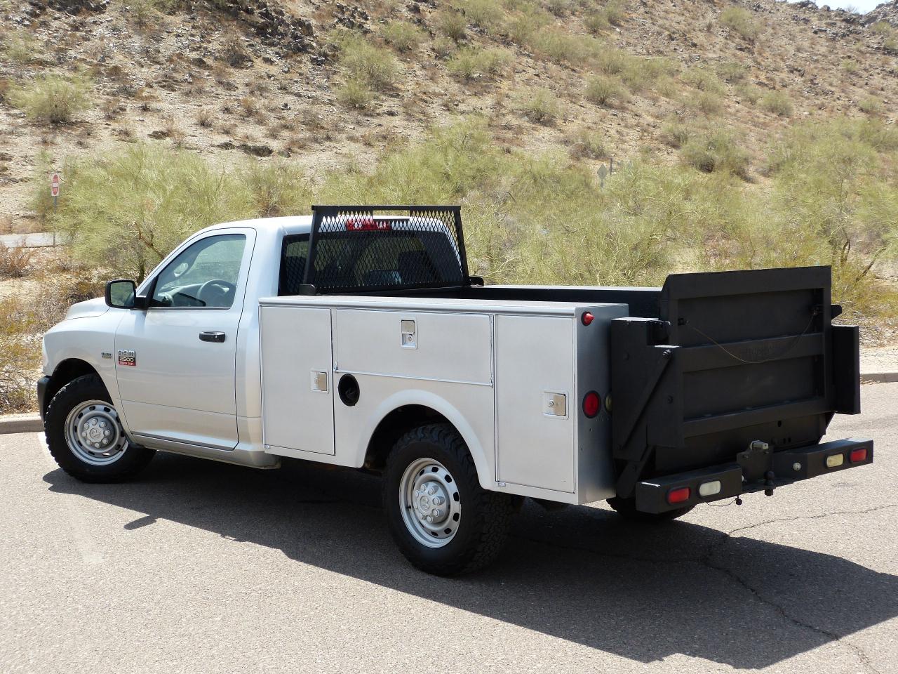 RAM 2500 ST 2WD 2012