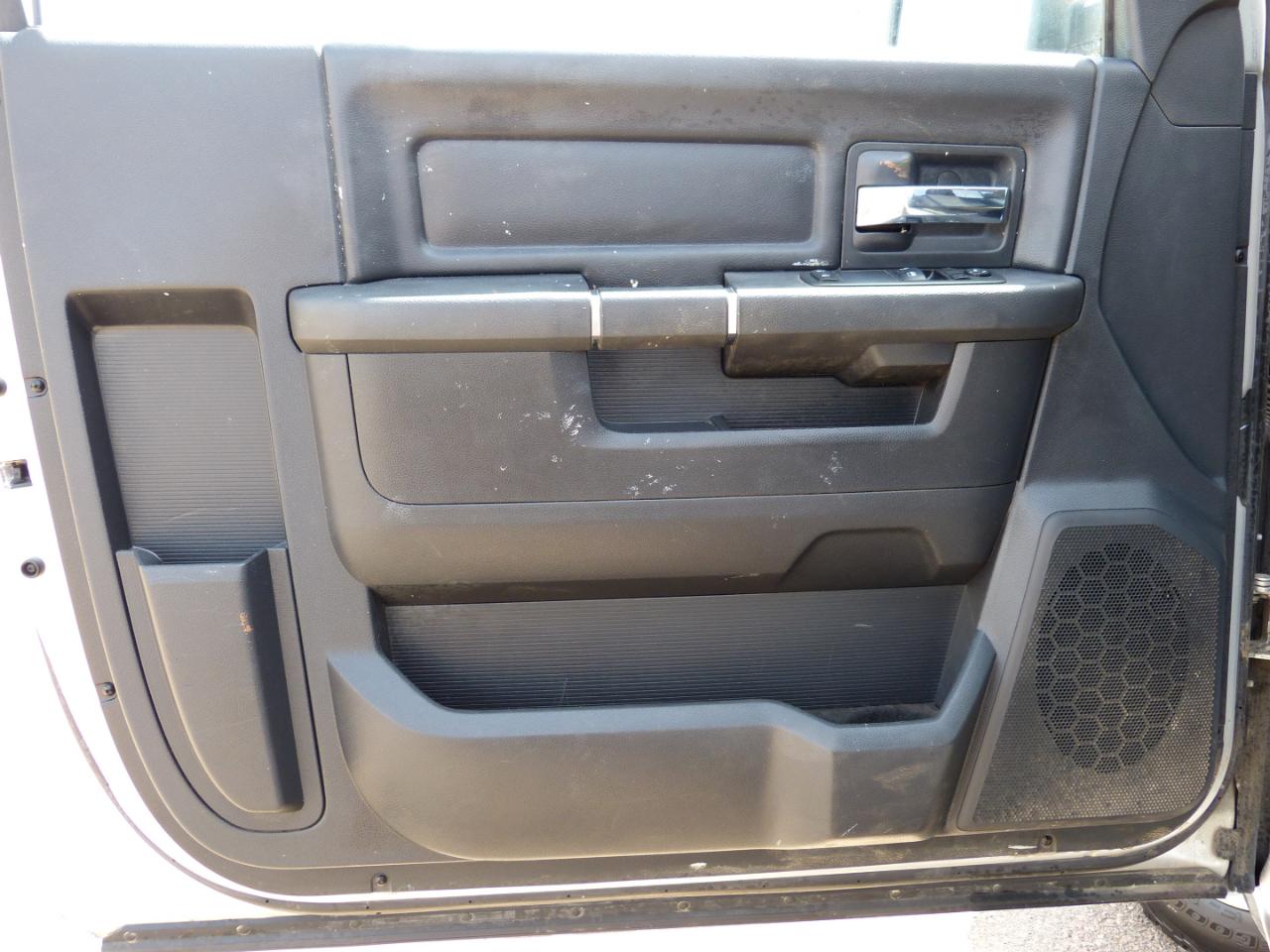RAM 2500 ST 2WD 2012