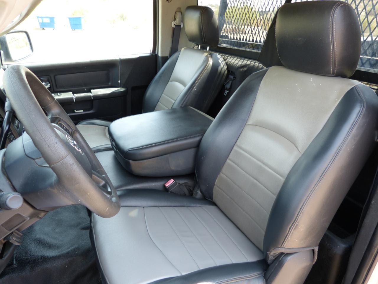 RAM 2500 ST 2WD 2012