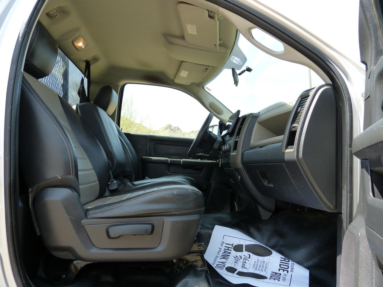 RAM 2500 ST 2WD 2012