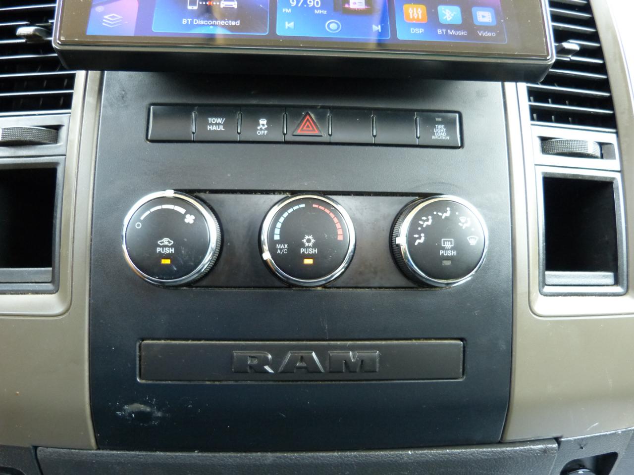 RAM 2500 ST 2WD 2012