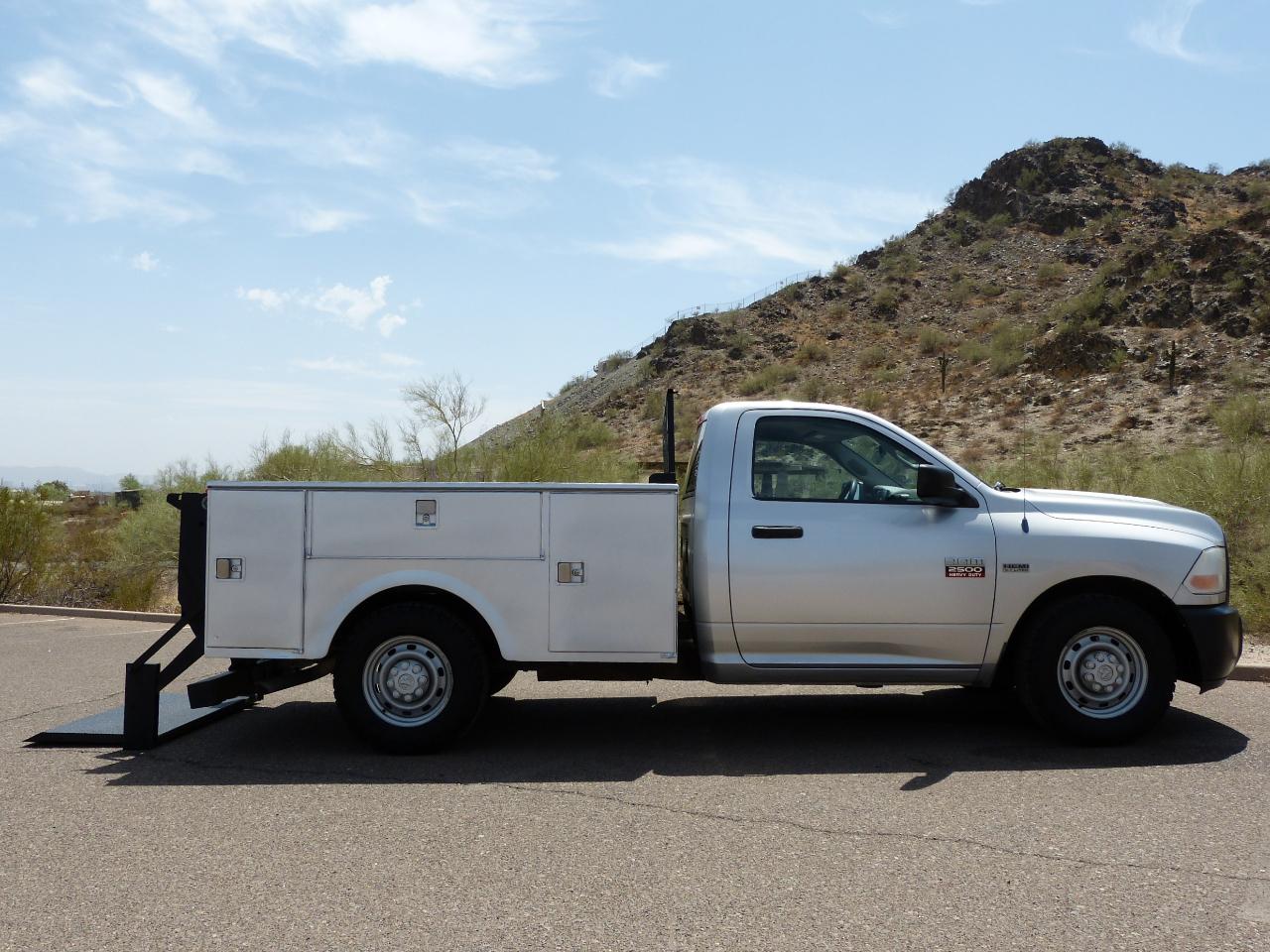RAM 2500 ST 2WD 2012