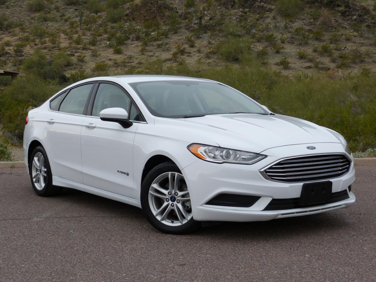 Ford Fusion Hybrid S 2018