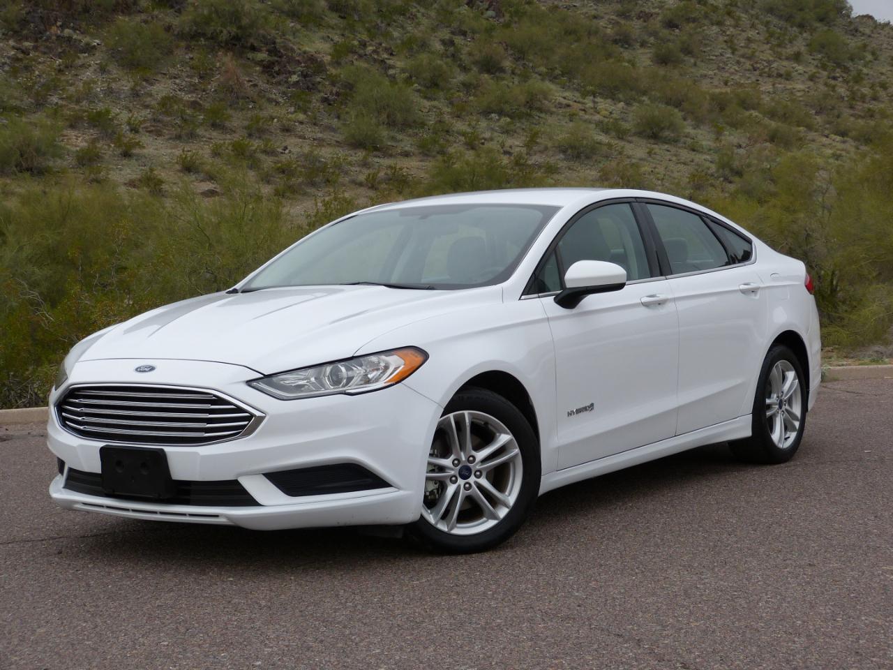 Ford Fusion Hybrid S 2018