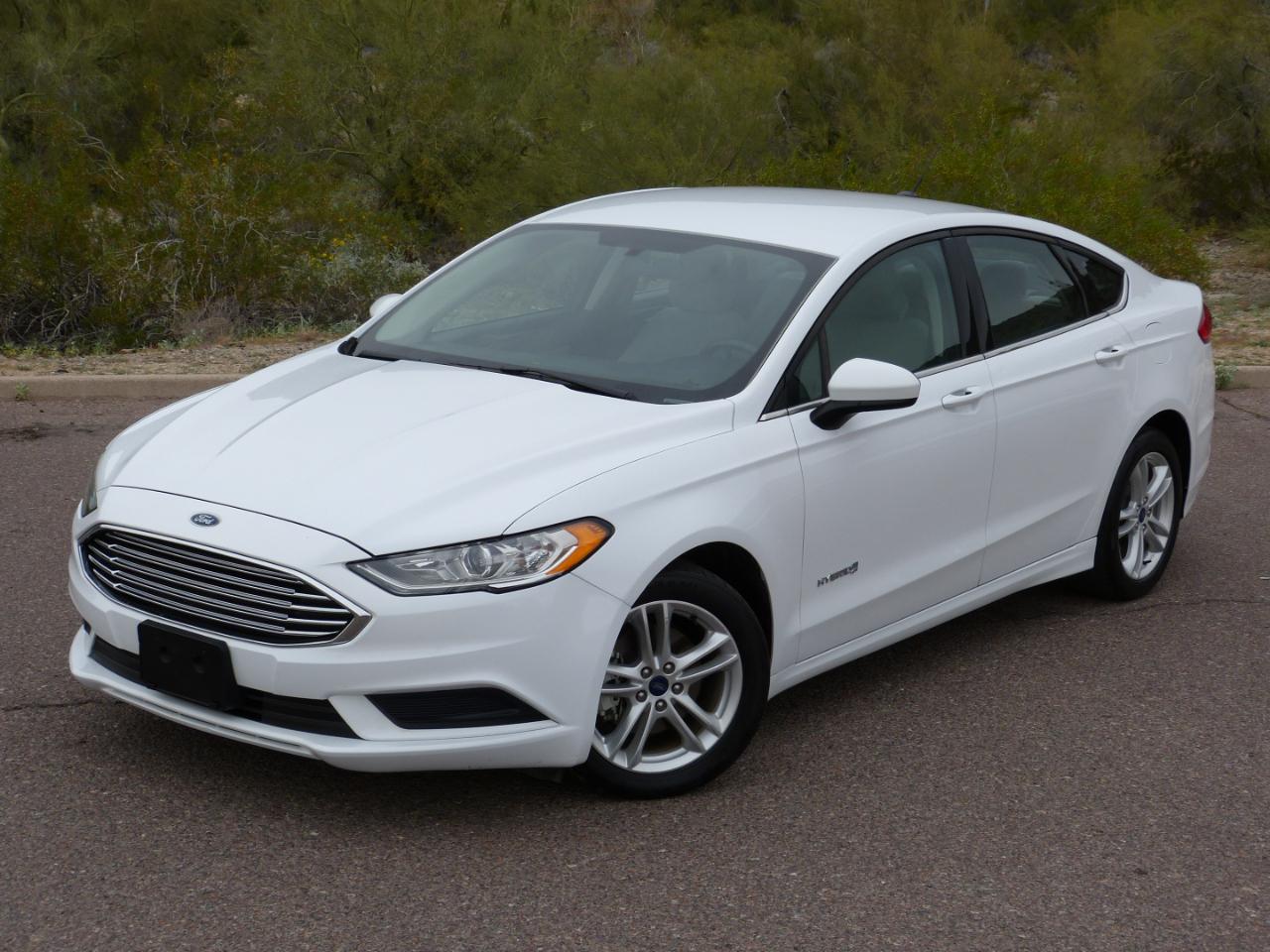 Ford Fusion Hybrid S 2018