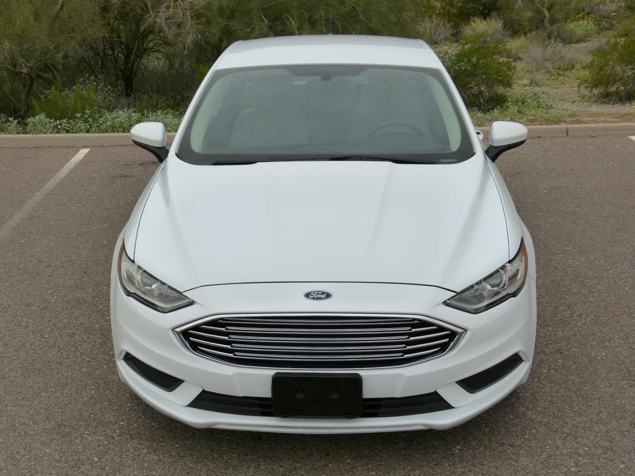 Ford Fusion Hybrid S 2018