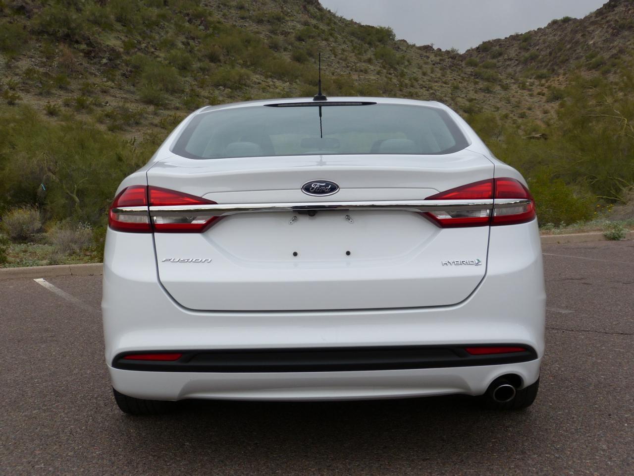Ford Fusion Hybrid S 2018