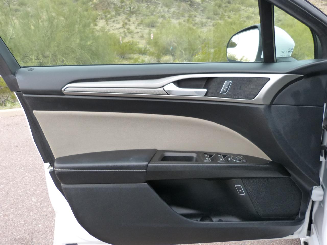 Ford Fusion Hybrid S 2018