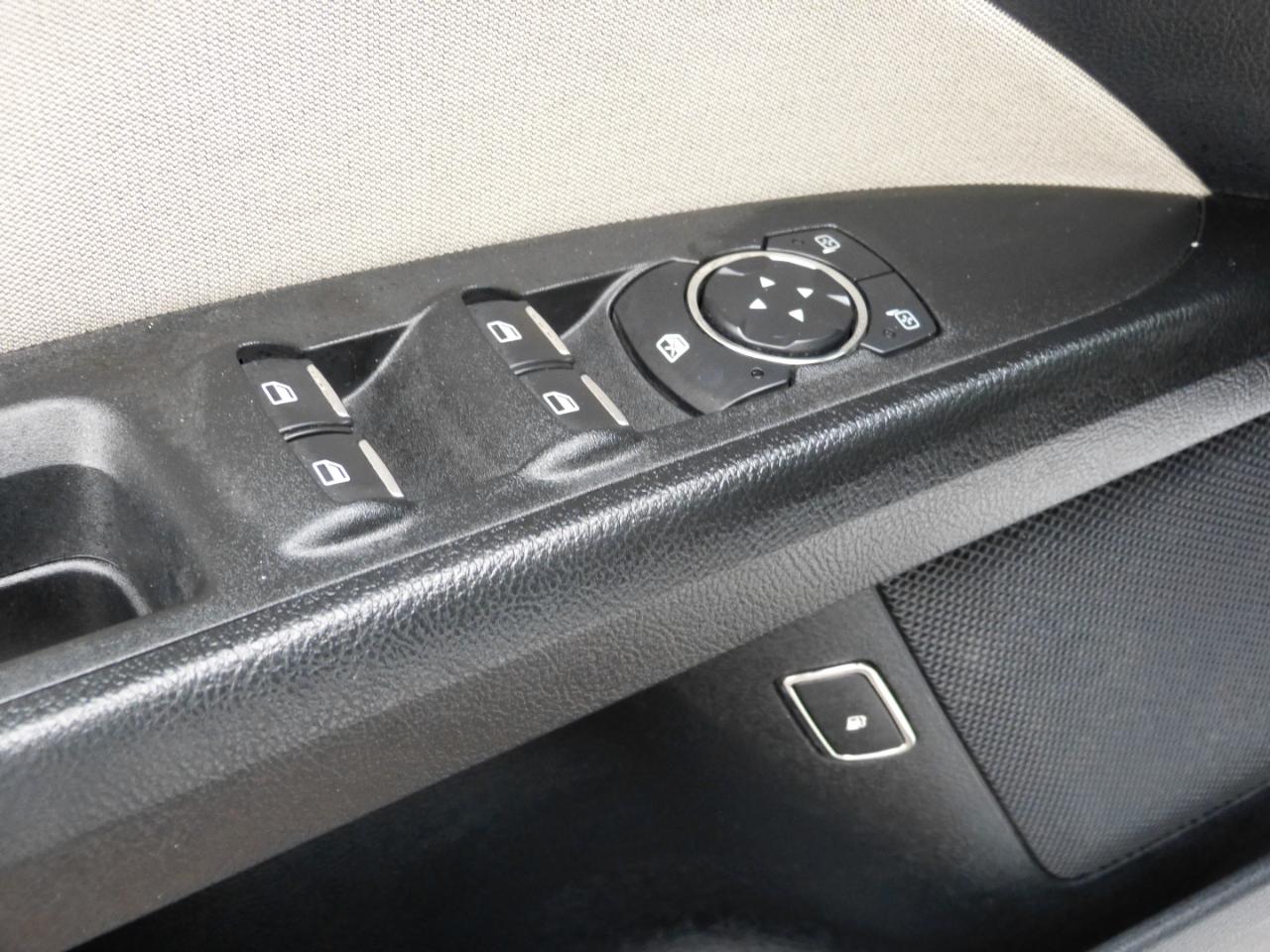 Ford Fusion Hybrid S 2018
