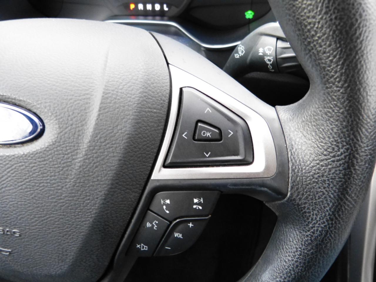 Ford Fusion Hybrid S 2018