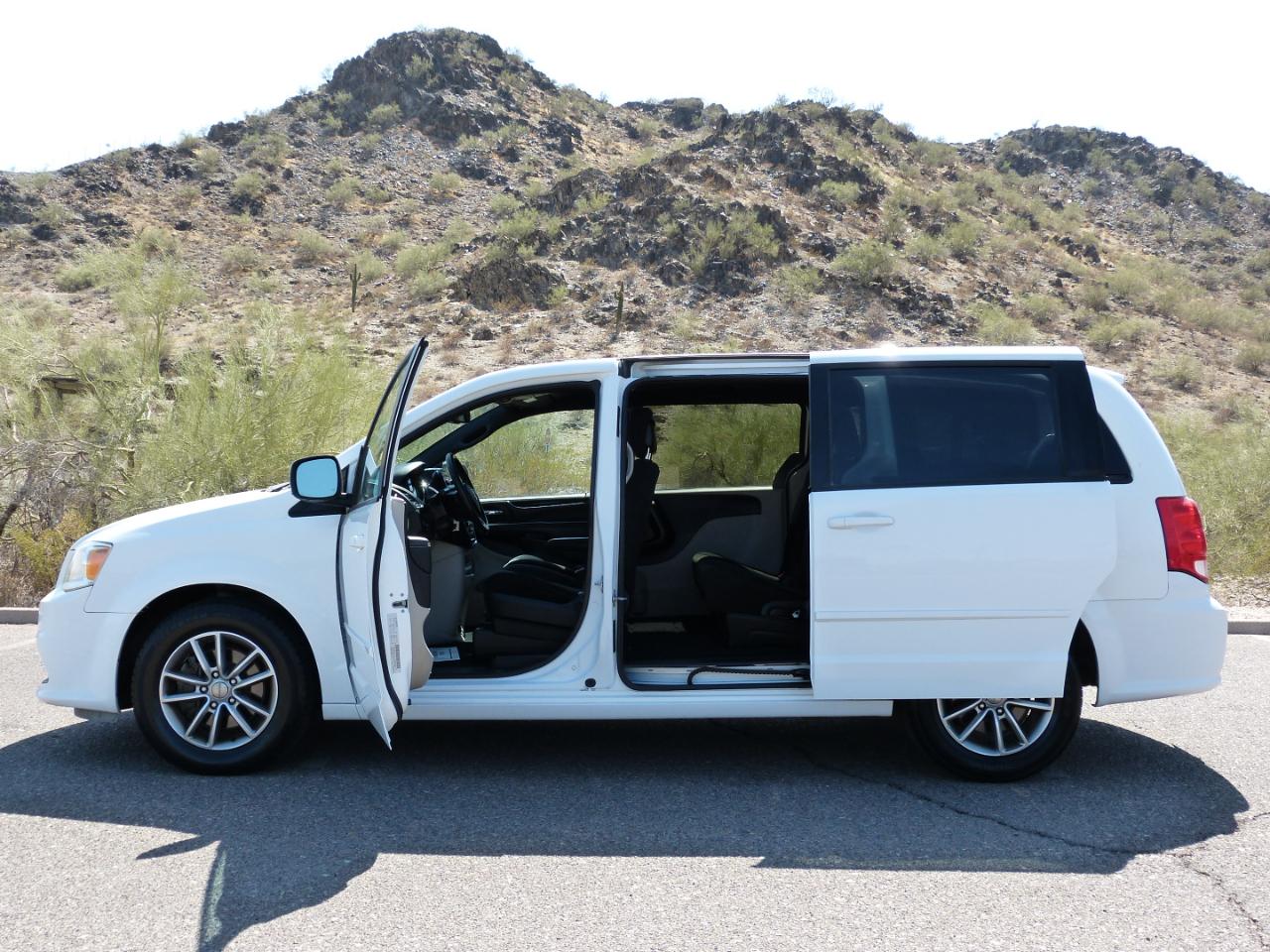 Dodge Grand Caravan SE 2016