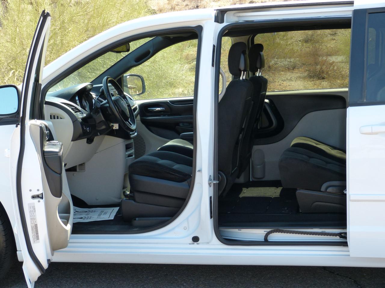 Dodge Grand Caravan SE 2016