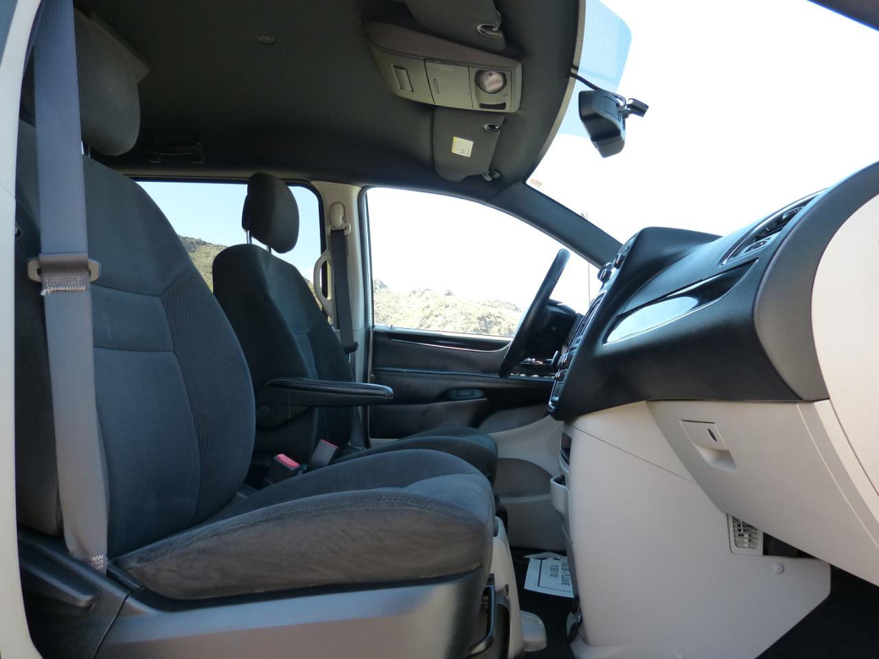 Dodge Grand Caravan SE 2016