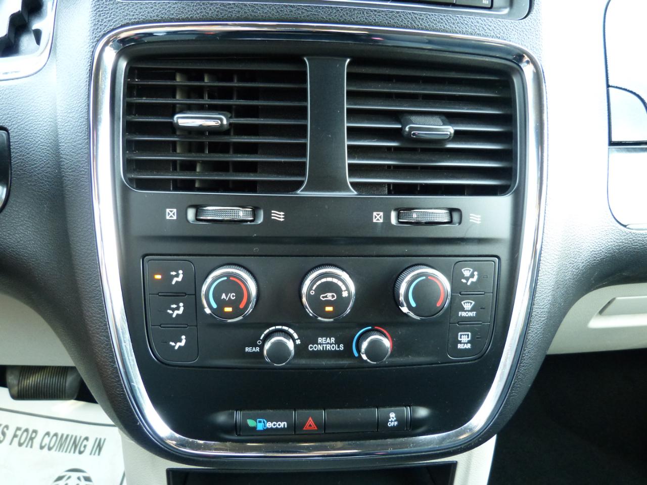 Dodge Grand Caravan SE 2016