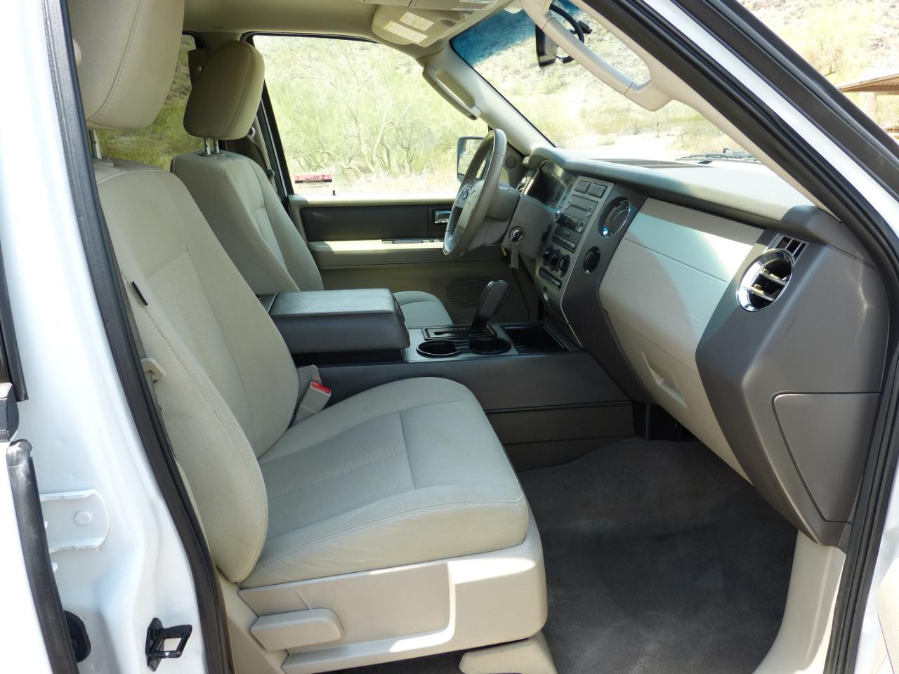 Ford Expedition XL 4WD 2013