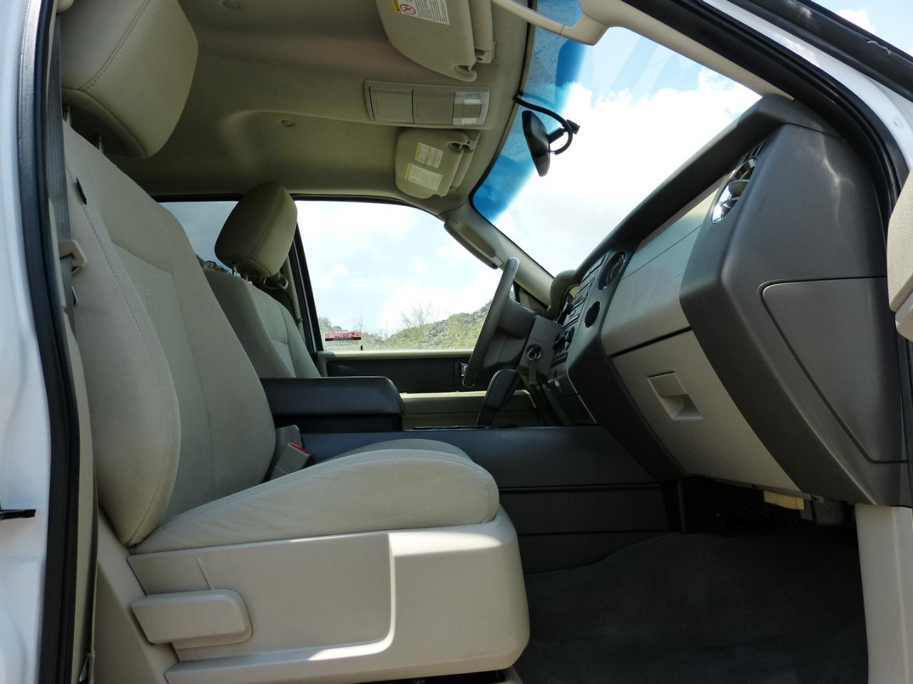 Ford Expedition XL 4WD 2013