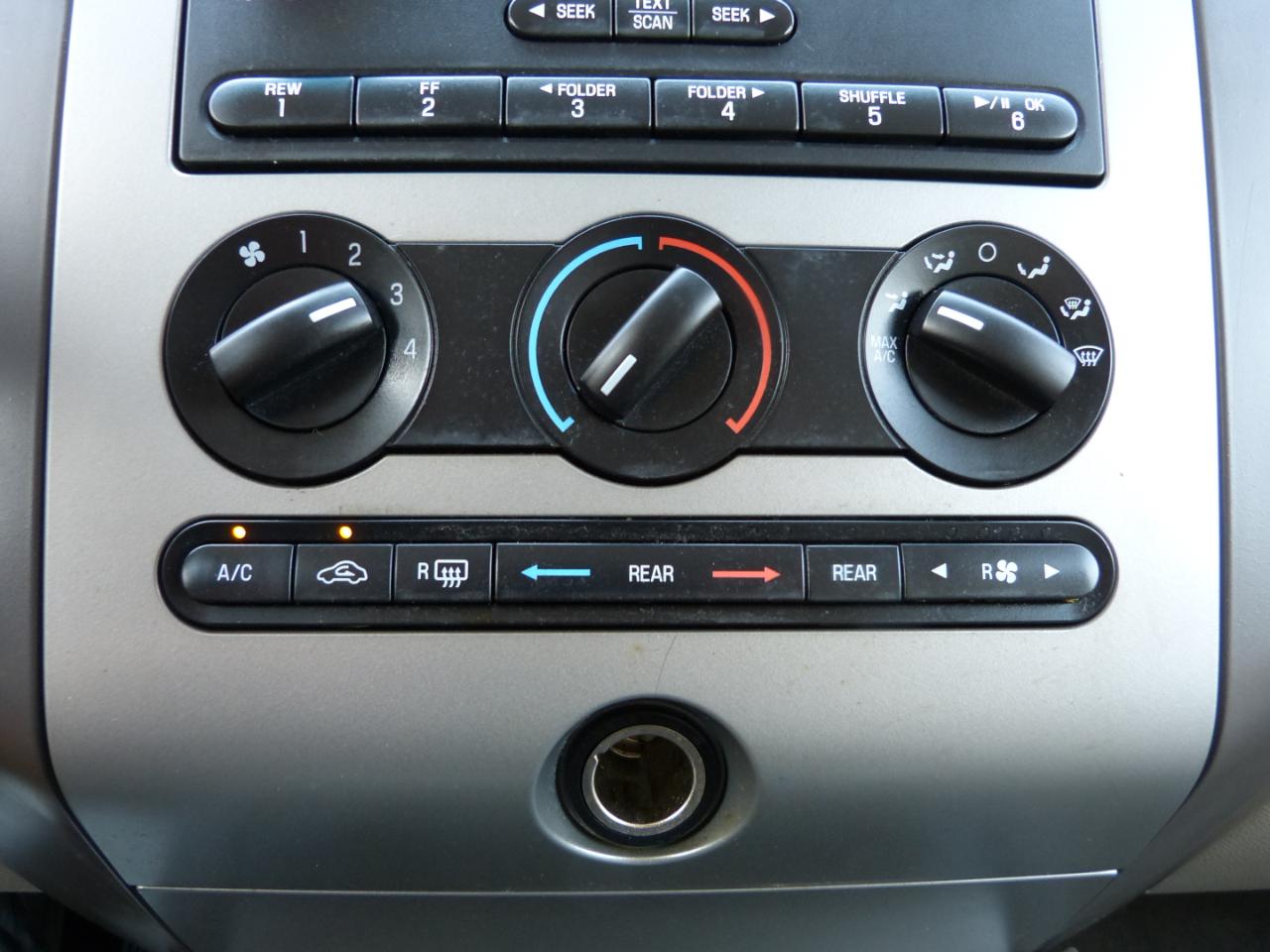 Ford Expedition XL 4WD 2013