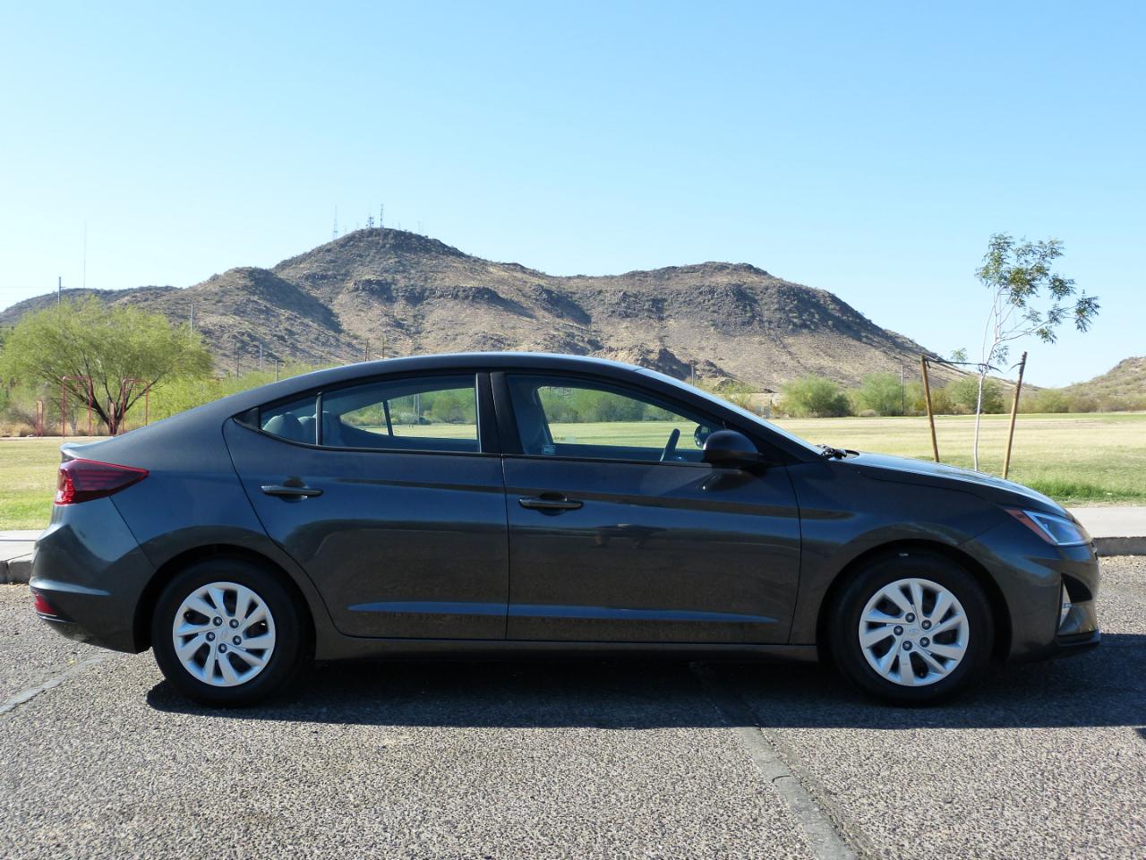 Hyundai Elantra SE 4D Sedan at 2019