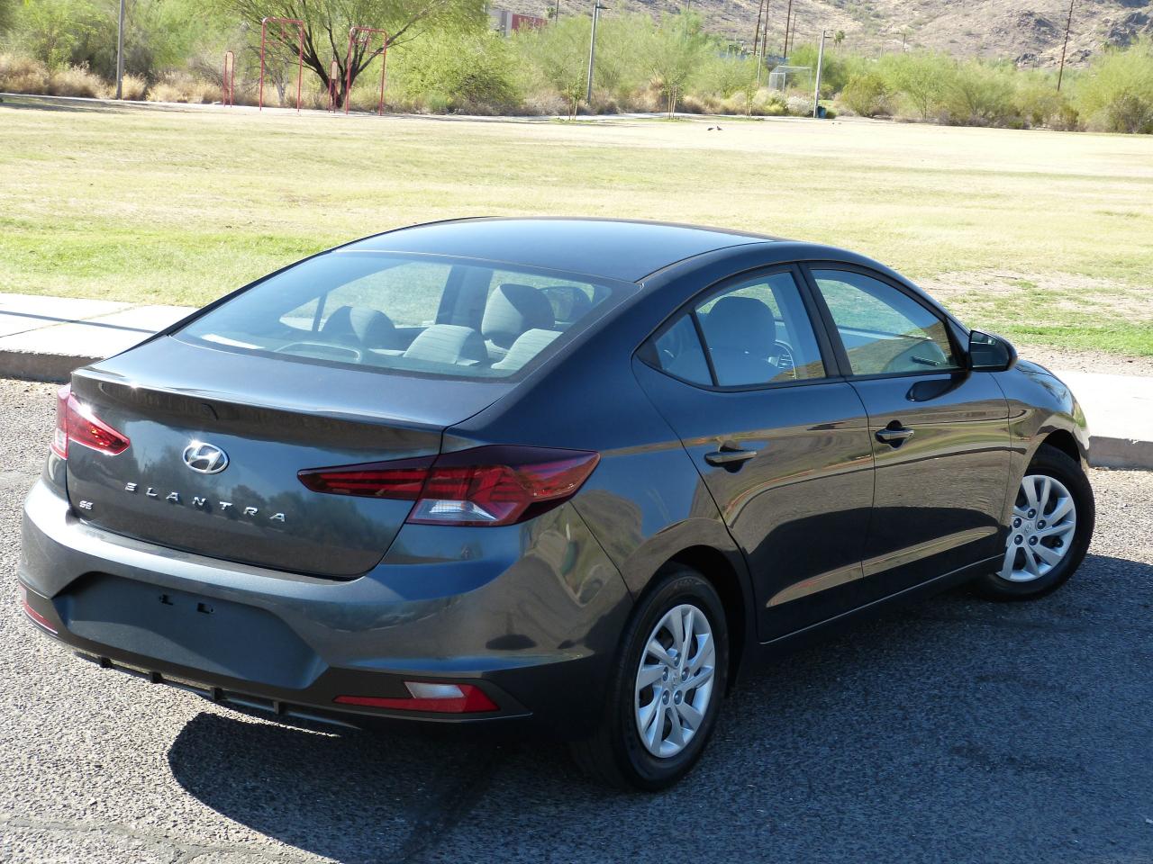 Hyundai Elantra SE 4D Sedan at 2019