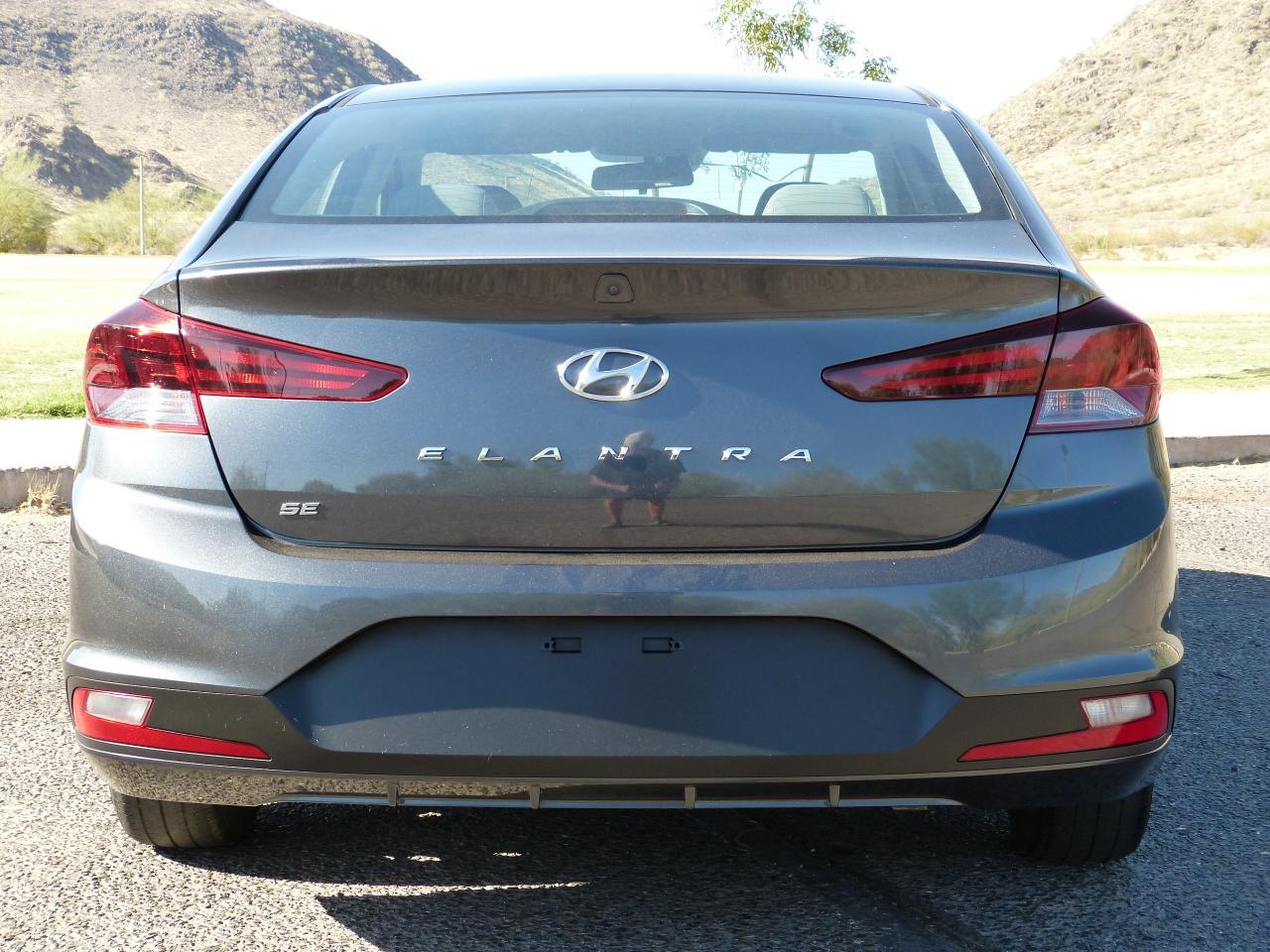 Hyundai Elantra SE 4D Sedan at 2019