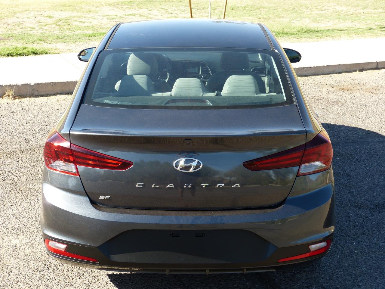 Hyundai Elantra SE 4D Sedan at 2019