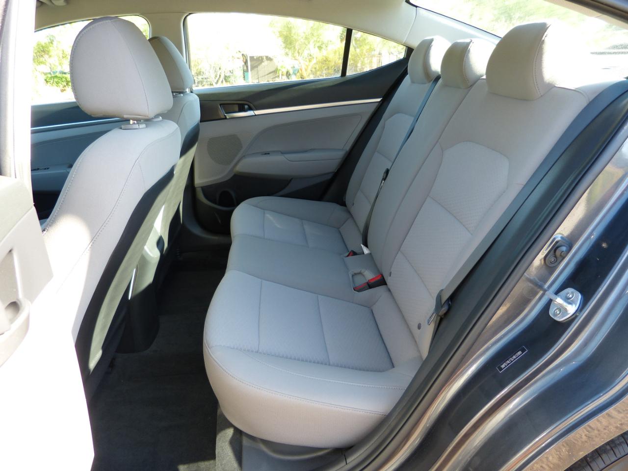 Hyundai Elantra SE 4D Sedan at 2019