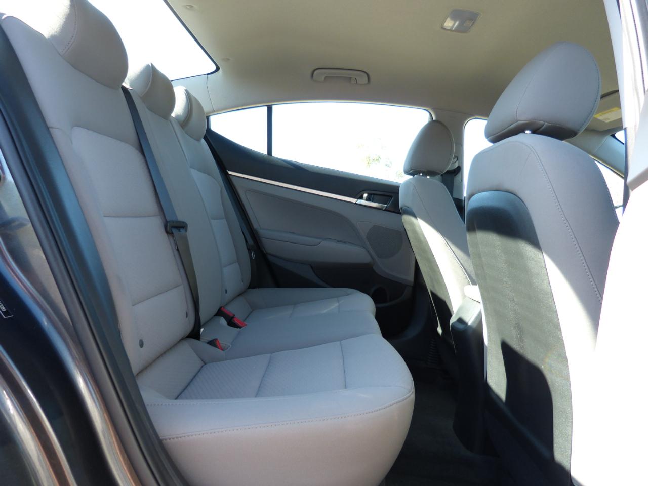 Hyundai Elantra SE 4D Sedan at 2019