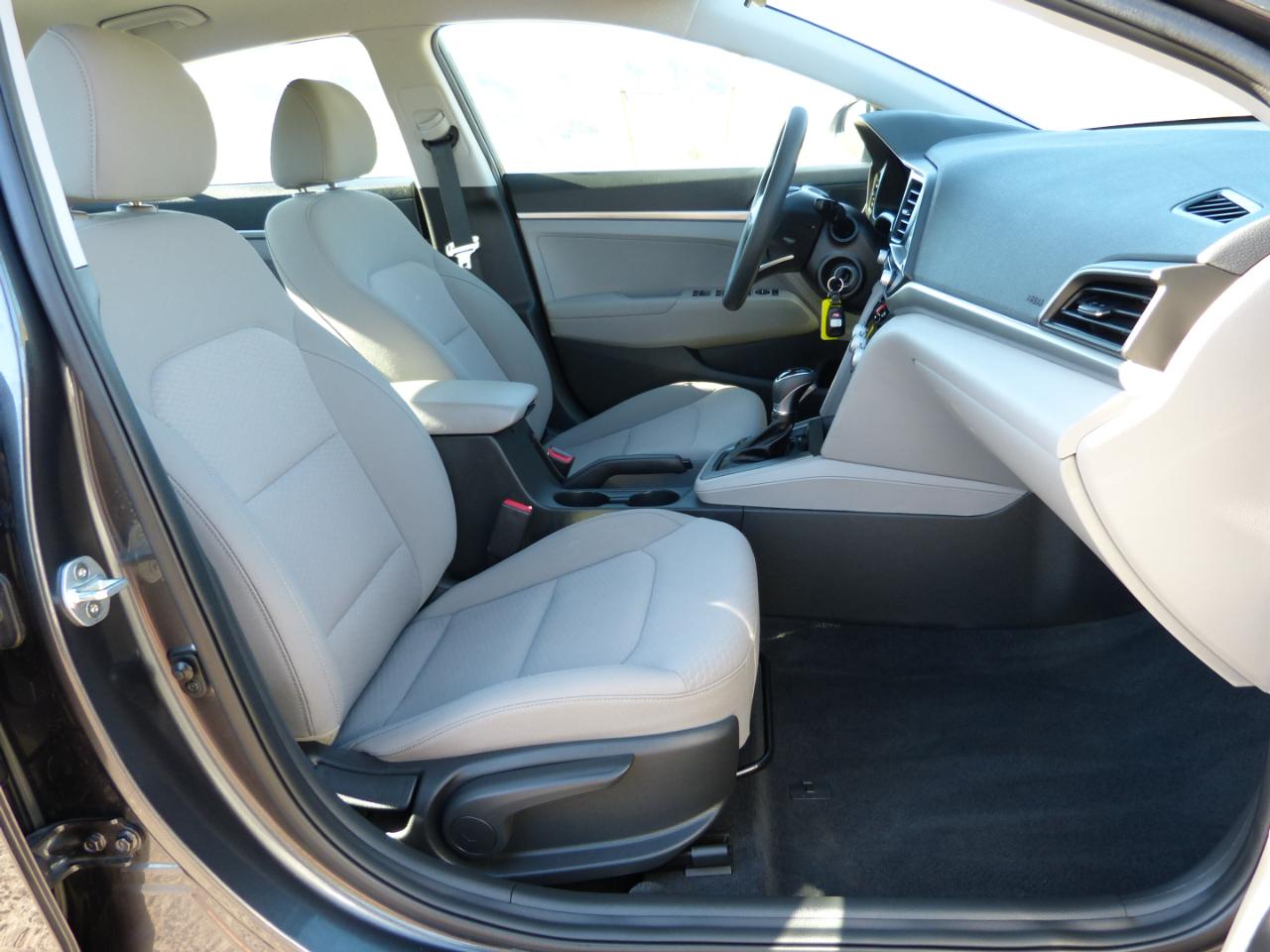 Hyundai Elantra SE 4D Sedan at 2019