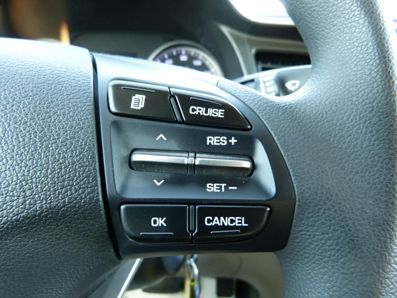 Hyundai Elantra SE 4D Sedan at 2019