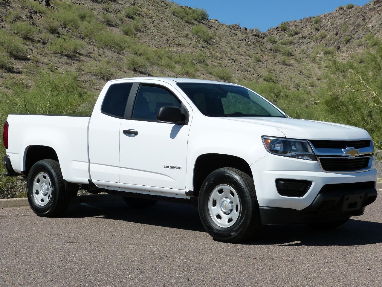 Chevrolet Colorado photo 2