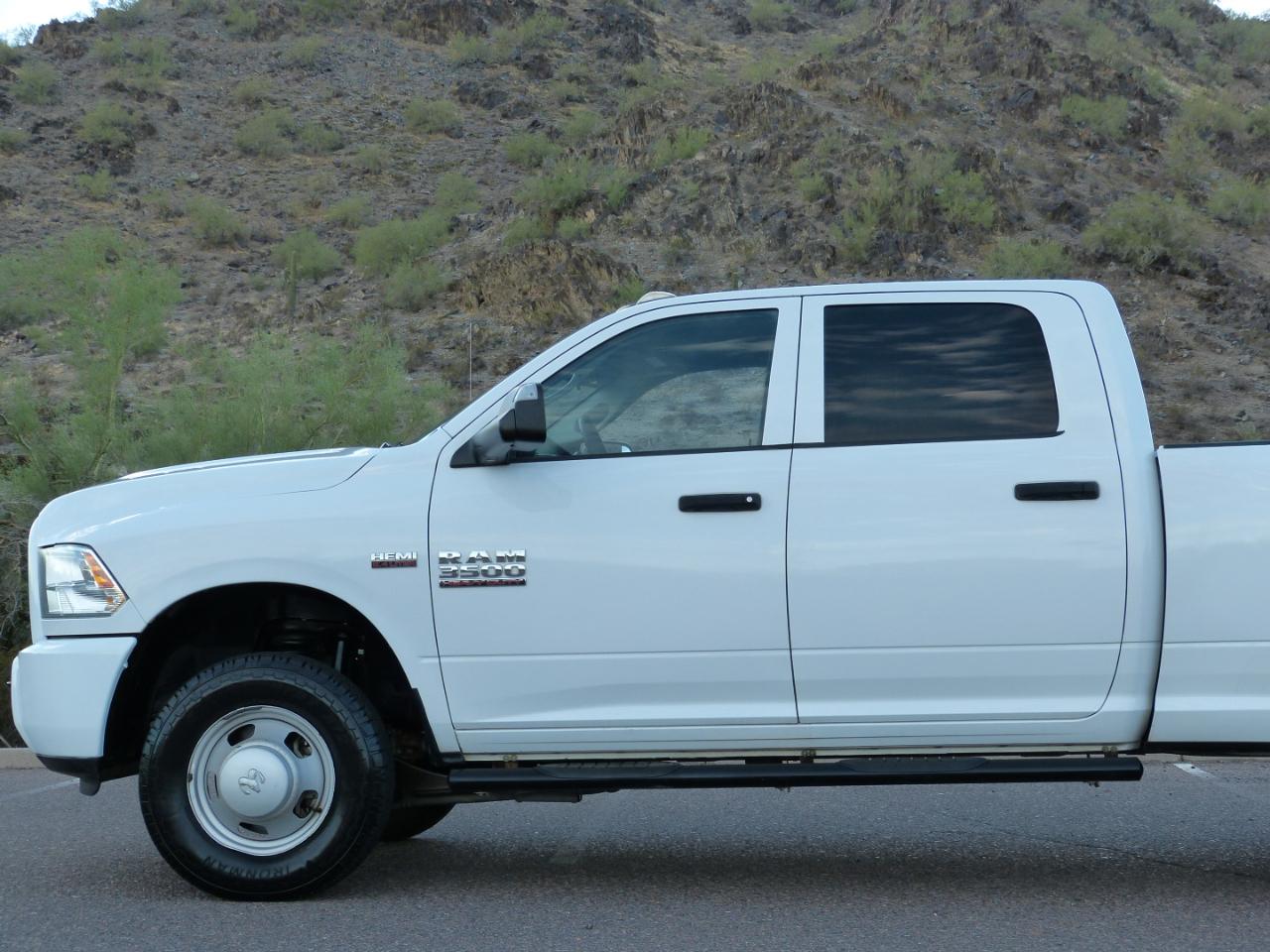 RAM 3500 Tradesman Crew Cab 4WD DRW 2016