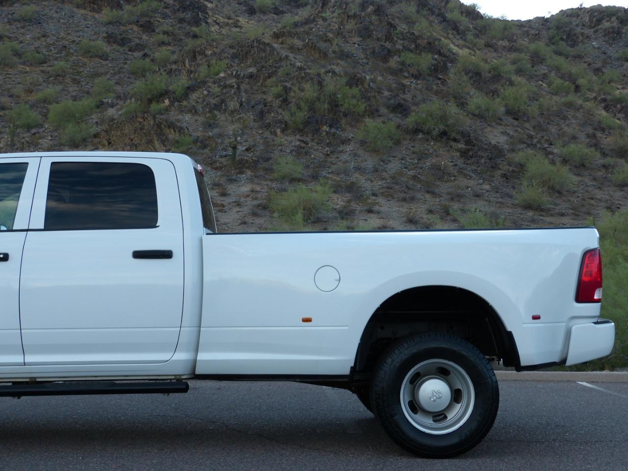 RAM 3500 Tradesman Crew Cab 4WD DRW 2016