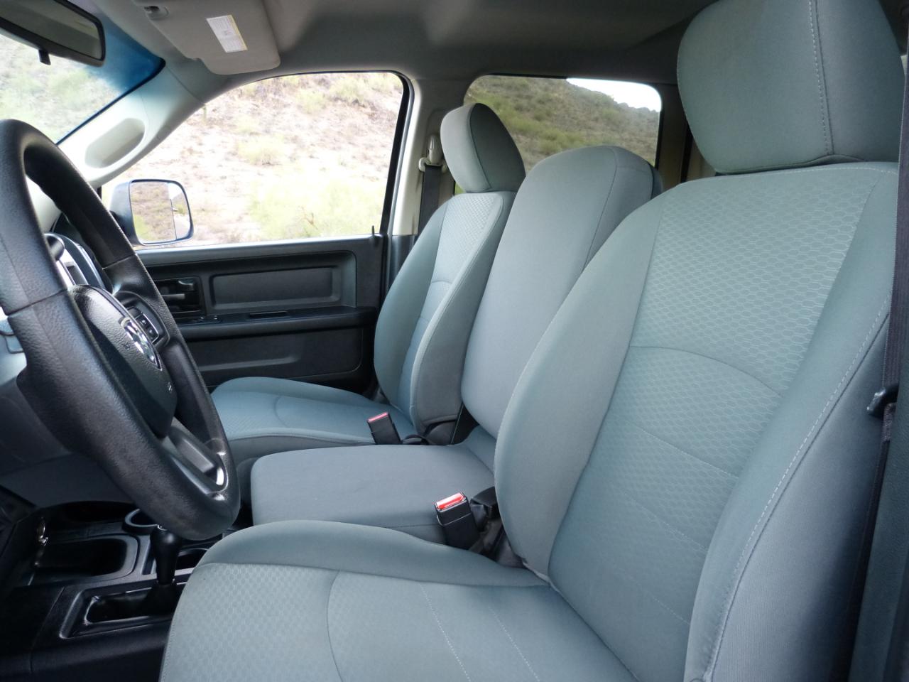 RAM 3500 Tradesman Crew Cab 4WD DRW 2016